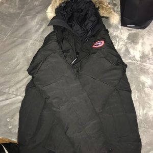 Men’s size medium Canada goose